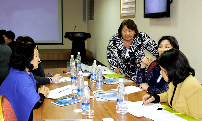 SPRING/Kyrgyz Republic and the Republican Center for Health Promotion Discuss National Nutrition Messaging