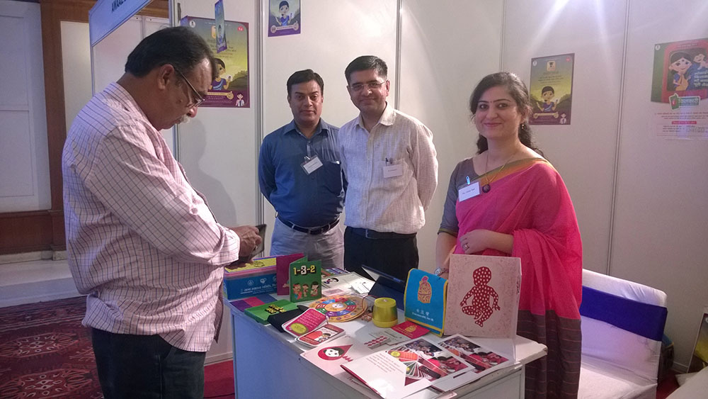 The team participated in a half-day project launch of Digital Platforms to Scale Gender-Sensitive Nutrition: SBCC, hosted by the Jharkhand Nutrition Mission and DG. As part of a panel discussion, Ms. Koniz-Booher presented SPRING’s experience integrating nutrition SBCC into DG’s mediated video platform. This photo shows the event’s idea marketplace, where experts featured innovations for furthering SBCC within nutrition and gender programming.  