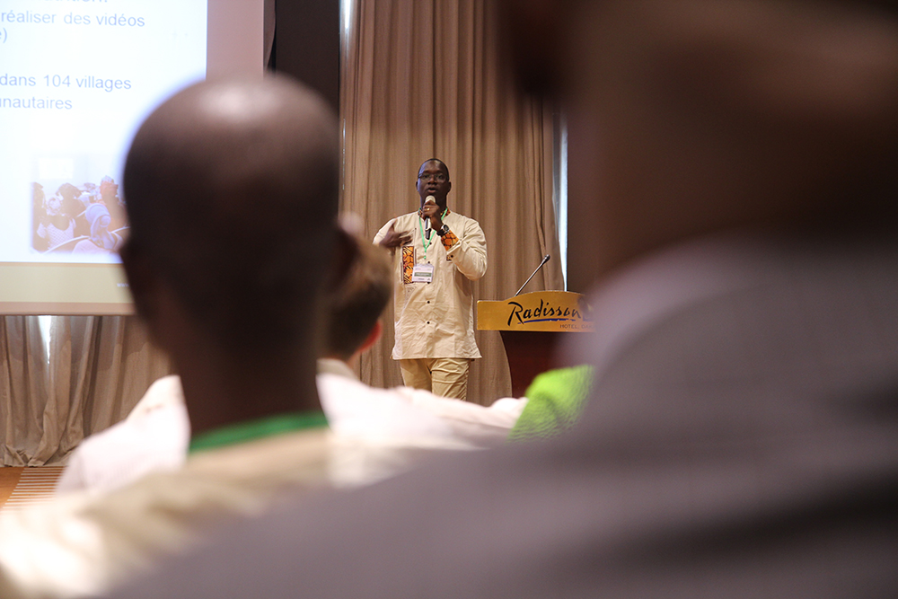 SPRING/Senegal SBCC advisor Albert Yera Boubane was the MC for the close-out ceremony in Dakar.