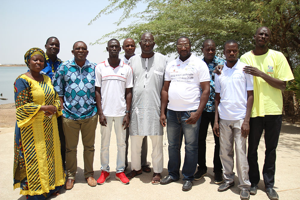 SPRING/Senegal staff and video hub members.