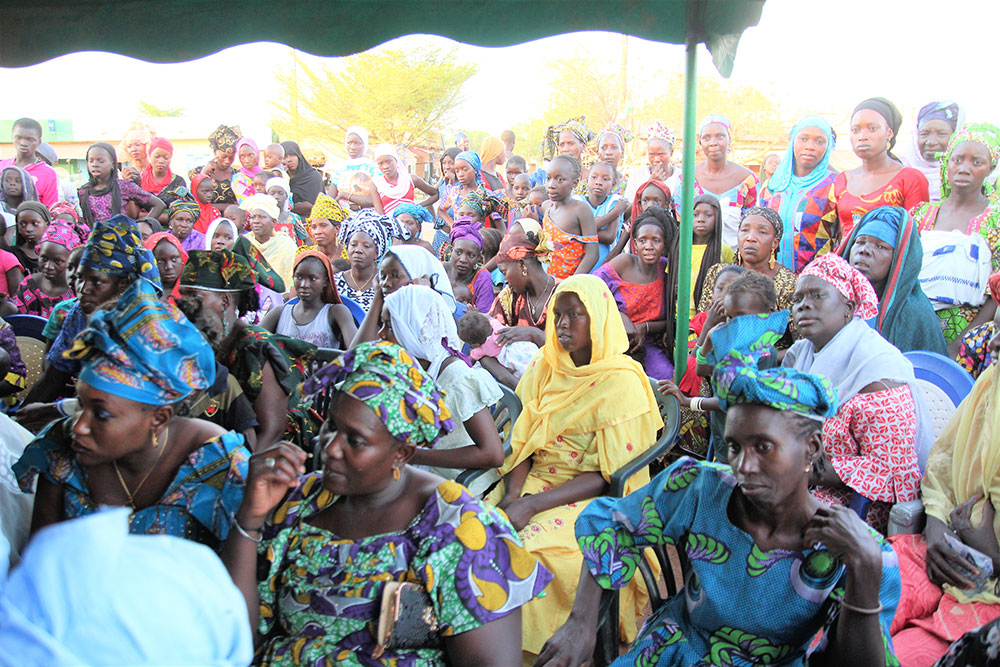 Hundreds participated in the Dinguiraye World Malaria Day events.