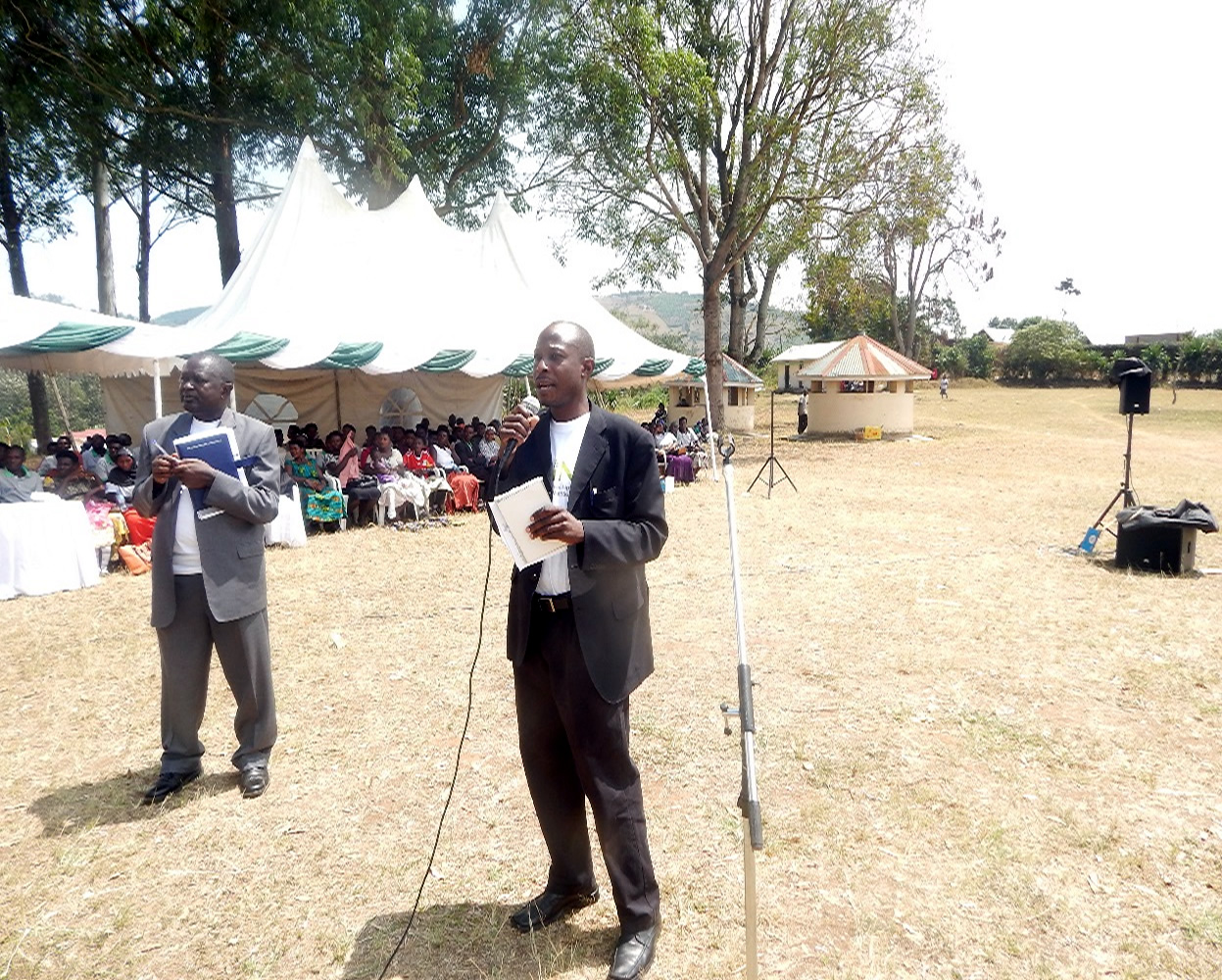 The DHO of Ntungamo, Dr. Richard Bakamuturaki, delivering his remarks.